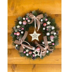 Венок новогодний розовый 45 см